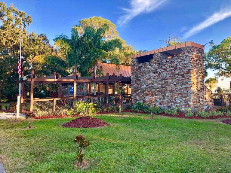 A deluxe community patio and grilling area which hosts many of the large community block parties in Colony Cove. This park is an active retirement destination with a large community.